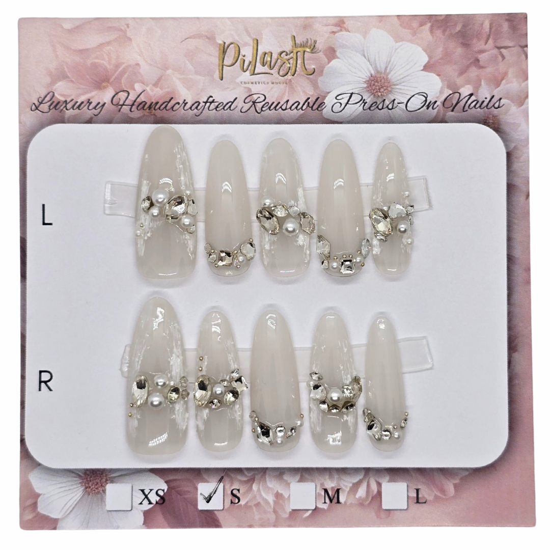 PRESS-ON NAILS (SMALL)