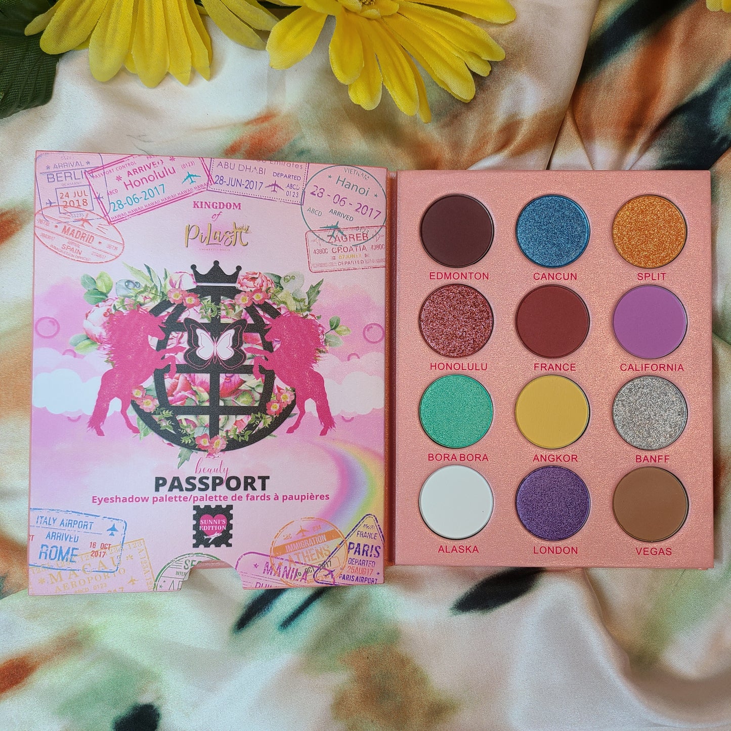 BEAUTY PASSPORT EYESHADOW PALETTE