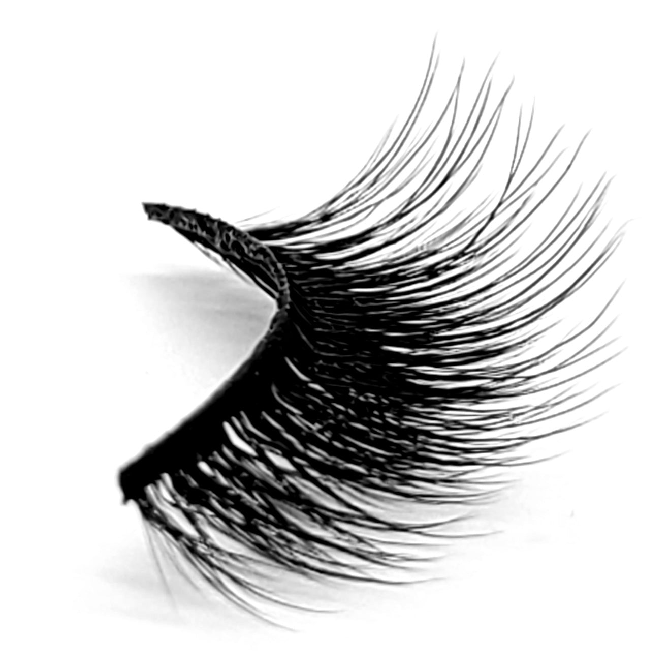 LUNA LASHES