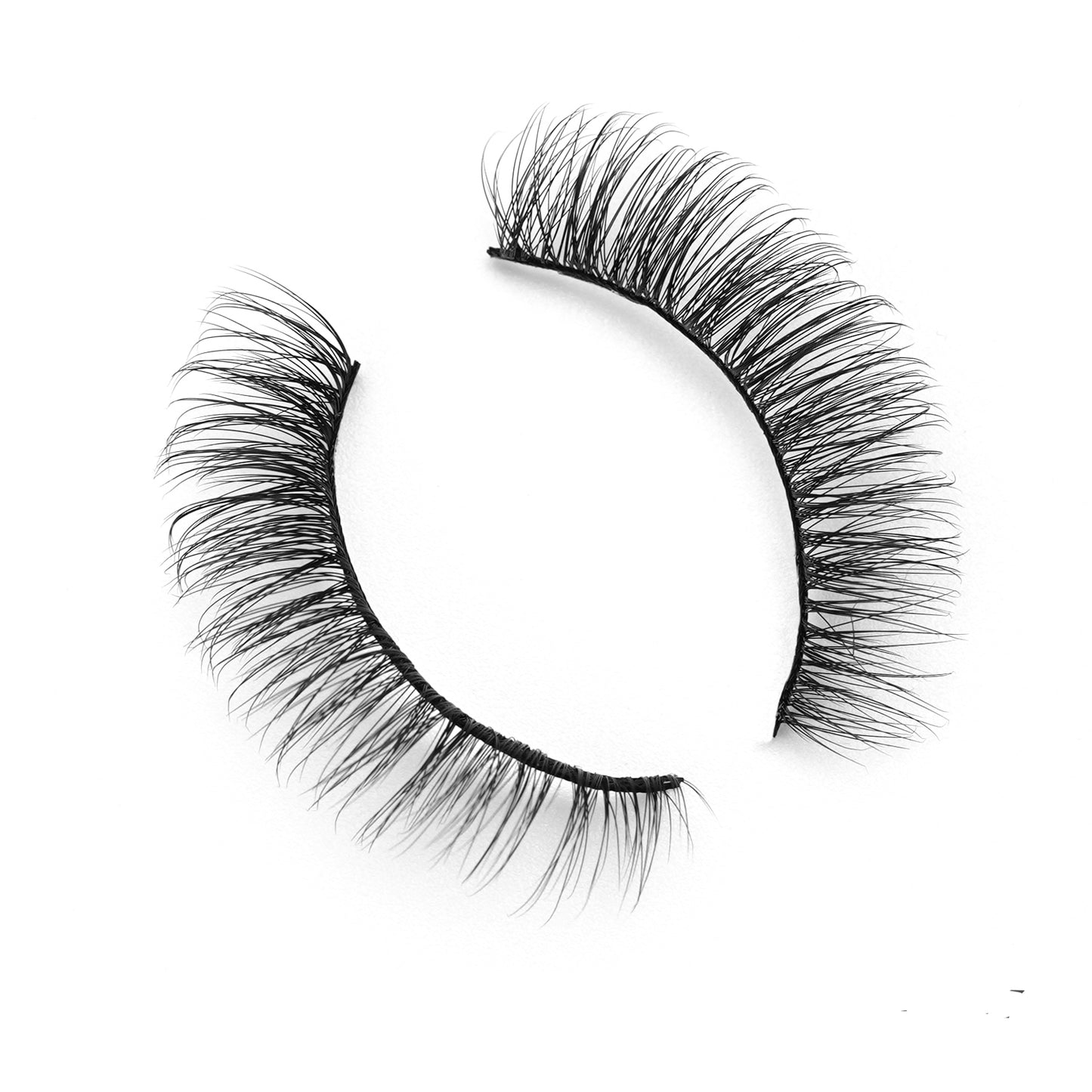 KIRA LASHES